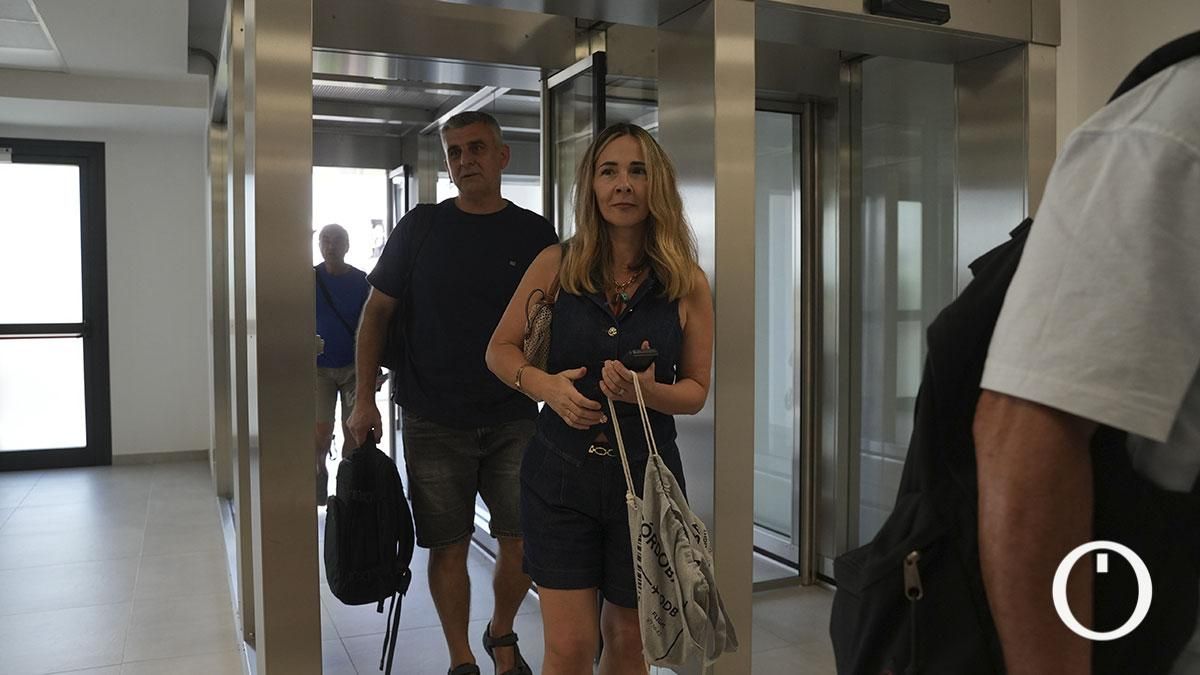 Llegada al aeropuerto de Córdoba del primer vuelo de Vueling desde Barcelona