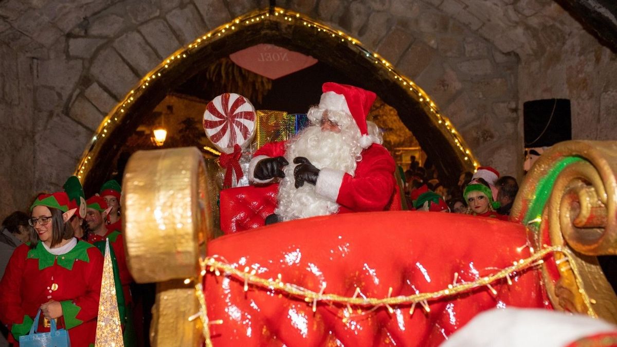 Condenada por utilizar a sus dos hijos menores para robar un Papá Noel en Calahorra