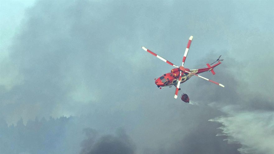 El incendio se inició hacia las 10.30 horas en la zona de Los Campeches
