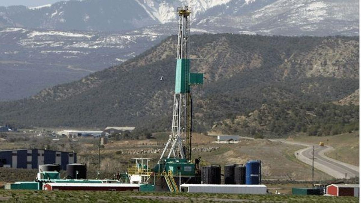 Pozo de extracción de gas mediante fractura hidráulica.