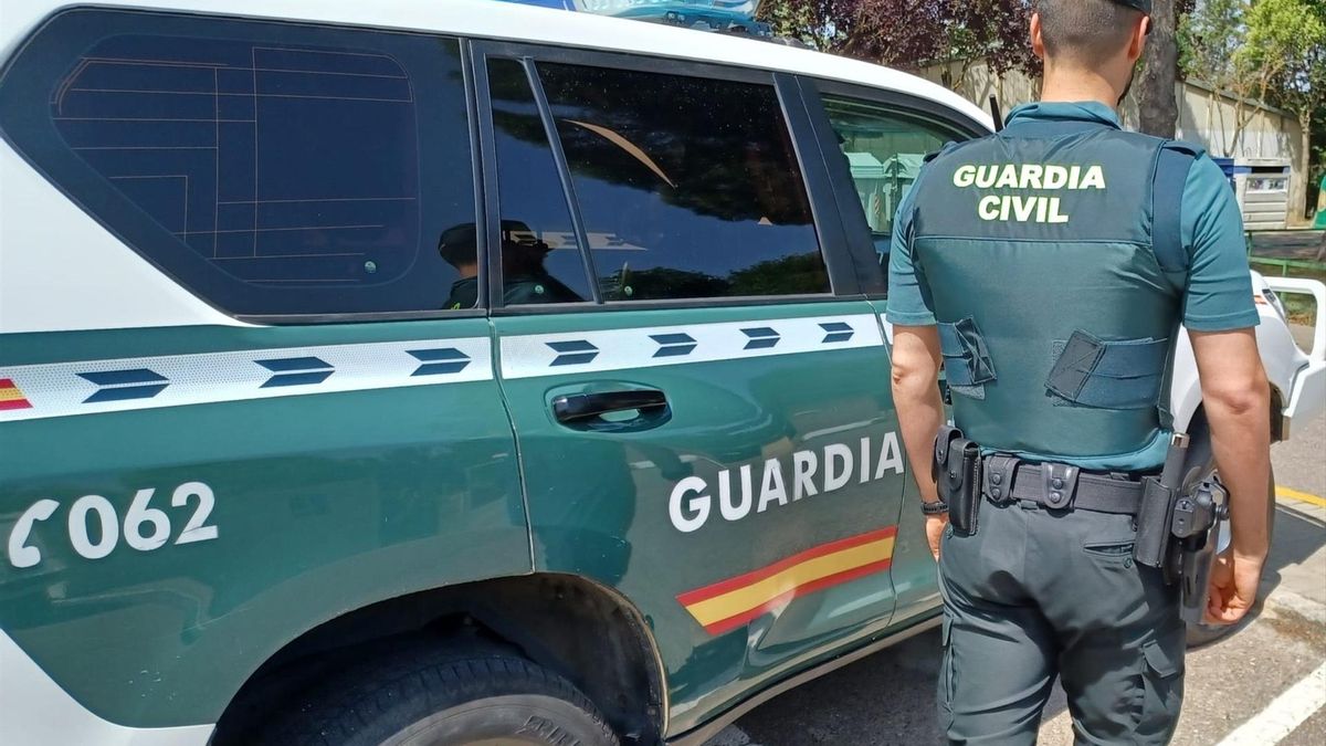 Un hombre mata a su pareja en la localidad sevillana de La Campana y se atrinchera en una casa