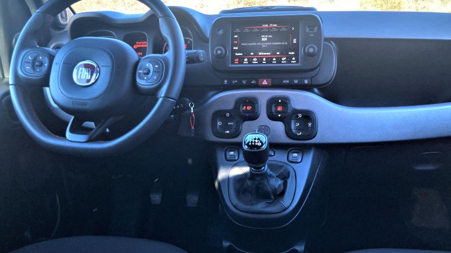 Habitáculo del Fiat Panda.
