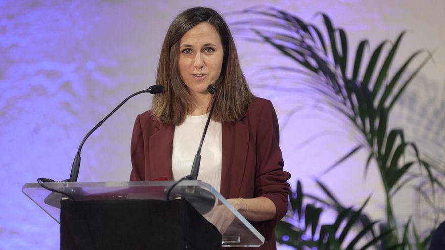 La ministra de Derechos Sociales y Agenda 2030, Ione Belarra, interviene en el Acto Conmemorativo con motivo del Día Internacional para la Erradicación de la Pobreza, en el Espacio Rastro Madrid, a 15 de octubre de 2021, en Madrid (España).