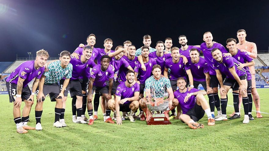 El Córdoba CF se lleva el histórico Trofeo Colombino