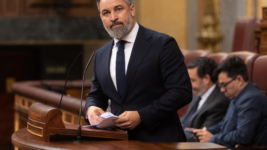 El presidente de VOX, Santiago Abascal, interviene durante un pleno extraordinario, en el Congreso de los Diputados, a 9 de julio de 2025, en Madrid (España).