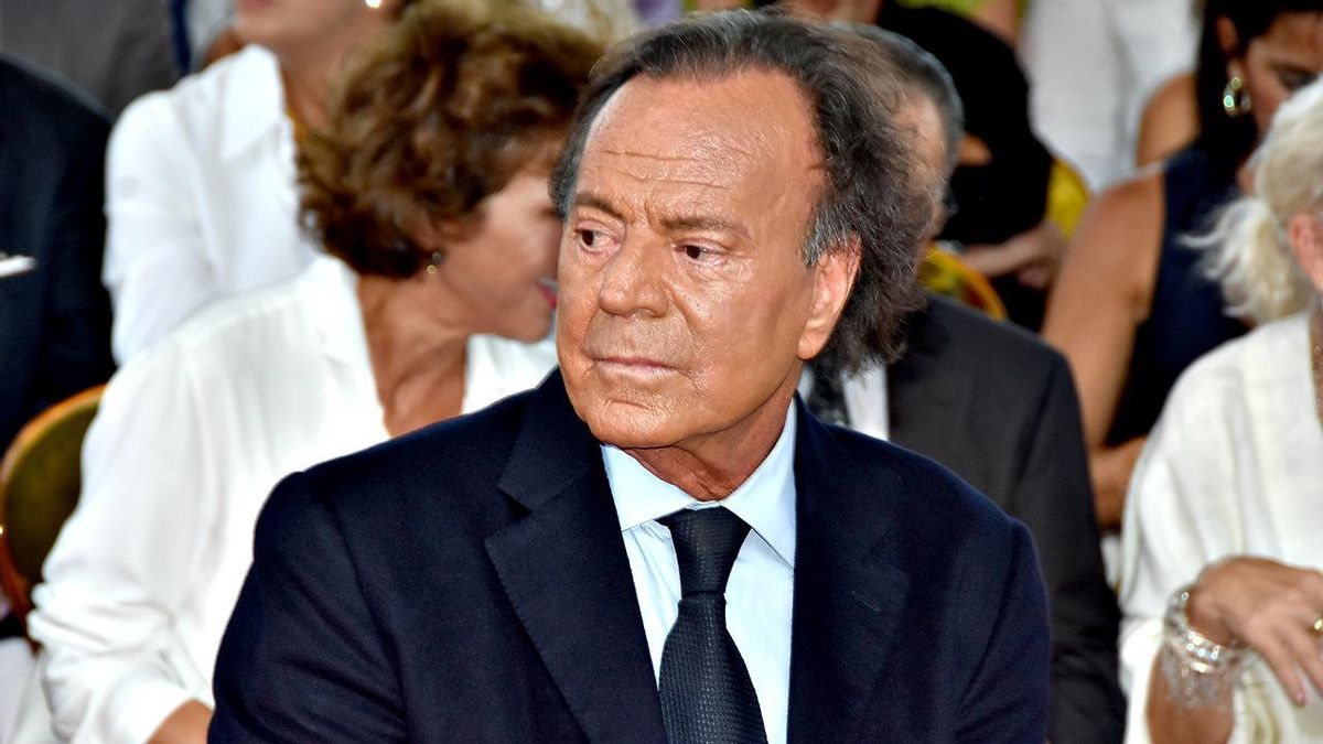 Julio Iglesias, en la inauguración de su estrella en el Paseo de la Fama de San Juan de Puerto Rico, en 2016.
