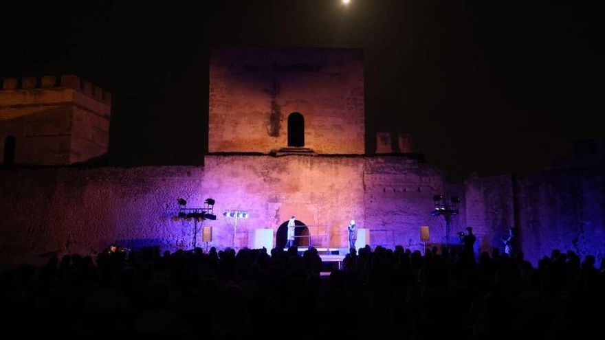 El Castillo de Alcalá de Guadaíra acoge obras de teatro y conciertos gratuitos dentro de la programación Noctaíra
