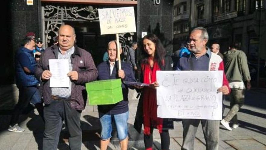 reforma plaza del grano león patrimonio empedrado protesta arreglo ayuntamiento ramiro pinto