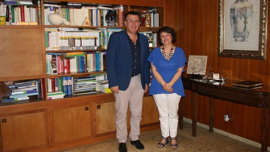 Un maestro de Iznájar, octavo fallecido en la provincia por el Covid-19