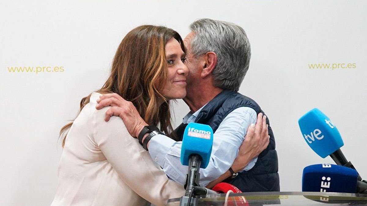 Paula Fernández y Miguel Ángel Revilla compartirán las riendas del PRC a partir de ahora.