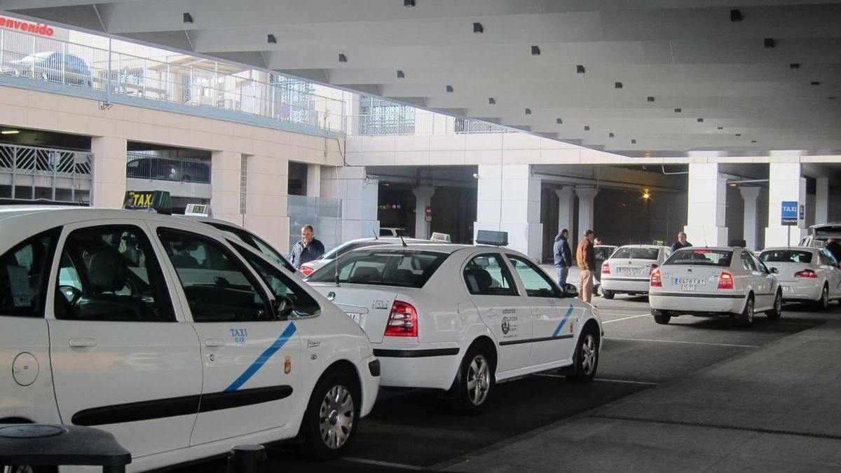 Taxistas expresan su "enérgica repulsa" a actos vandálicos que puedan producirse aprovechando reivindicaciones