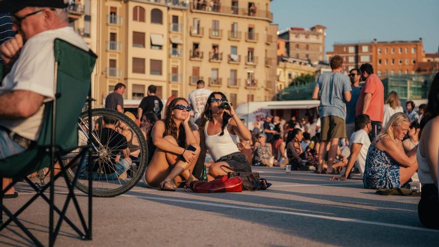 El primer eclipse en más de un siglo opaca la Semana Grande de Donostia