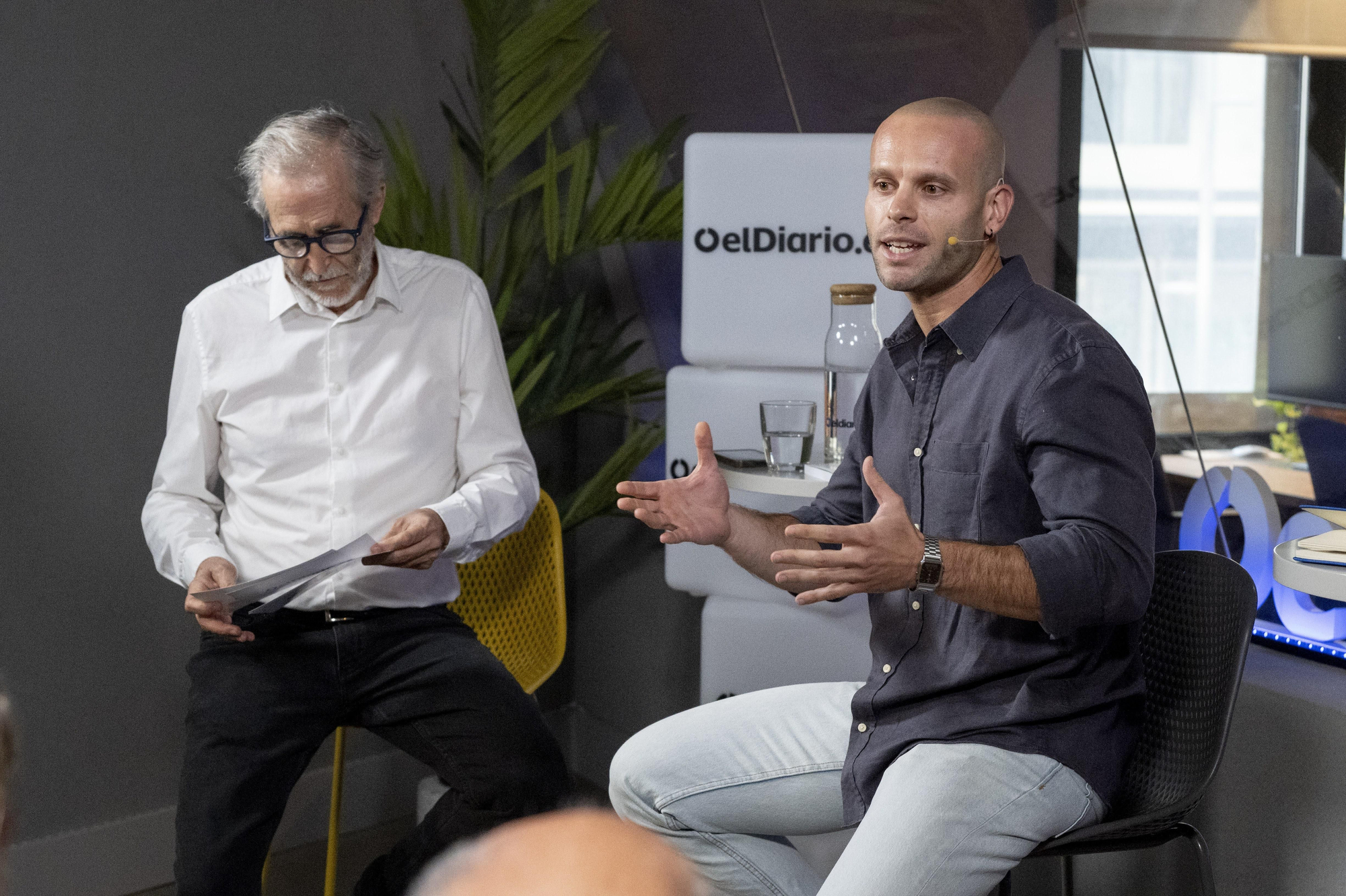 Carlos del Castillo presenta ‘Inteligencia artificial: cartografía de una revolución’, en imágenes