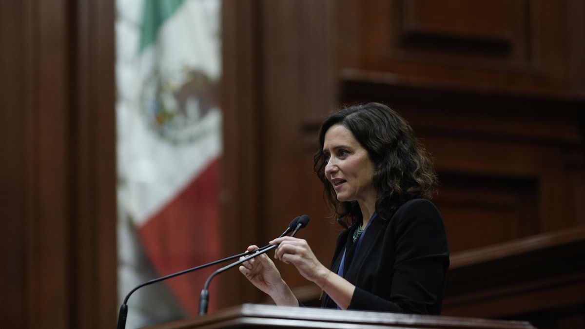 La presidenta de la Comunidad de Madrid, Isabel Díaz Ayuso, tras recibir la Medalla de Aguascalientes en México.