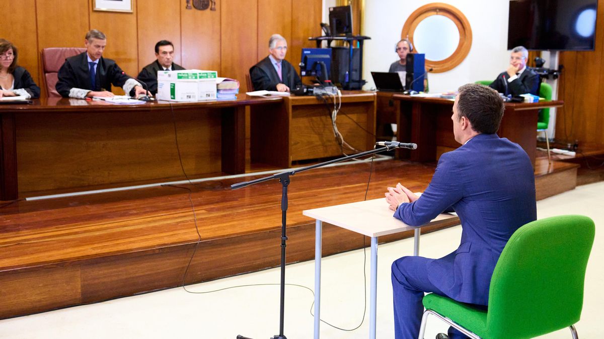 El juez Luis Acayro en una imagen de archivo durante un juicio en la Sala de los Civil y Penal del TSJC.