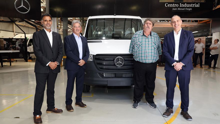 Confirmación oficial: Mercedes-Benz le dice Auf Wiedersehen a la Argentina y vende su operación industrial a un grupo empresario local