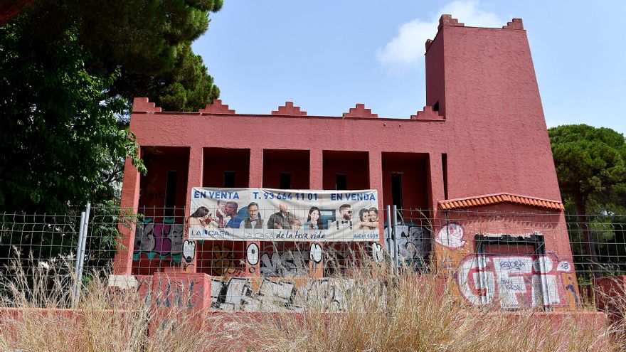 La fachada de la discoteca Tutankhamen, en el municipio de Gavà, justo al lado de la Autovía de Castelldefels.