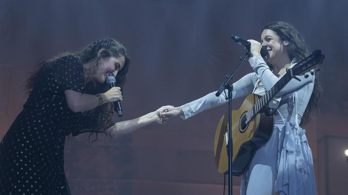 Valeria Castro destila ternura y delicadeza en el cierre de su gira en Barcelona