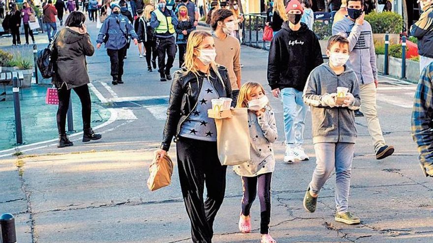 La clase media resiste la segunda ola de la pandemia con sueldos bajos, menos empleo y las aspiraciones truncas