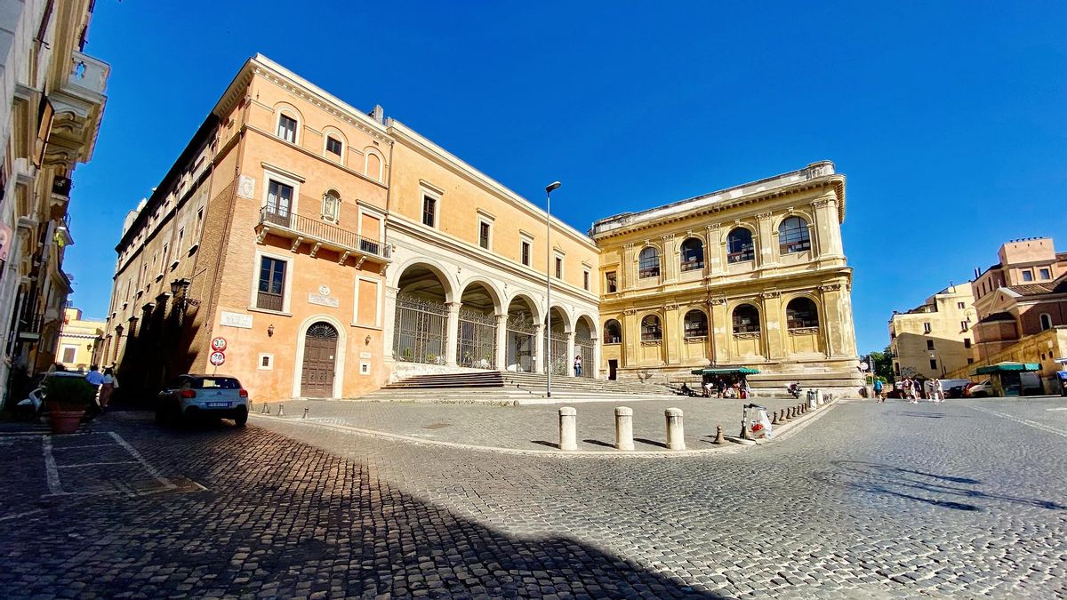 Tras la modesta fachada de San Pietro ai Vincoli se esconde una de las grandes joyas artísticas de Roma.