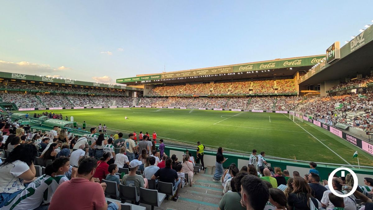 Facua lamenta que el Córdoba CF siga sin garantizar un estadio libre de humo a pocos días del inicio del curso