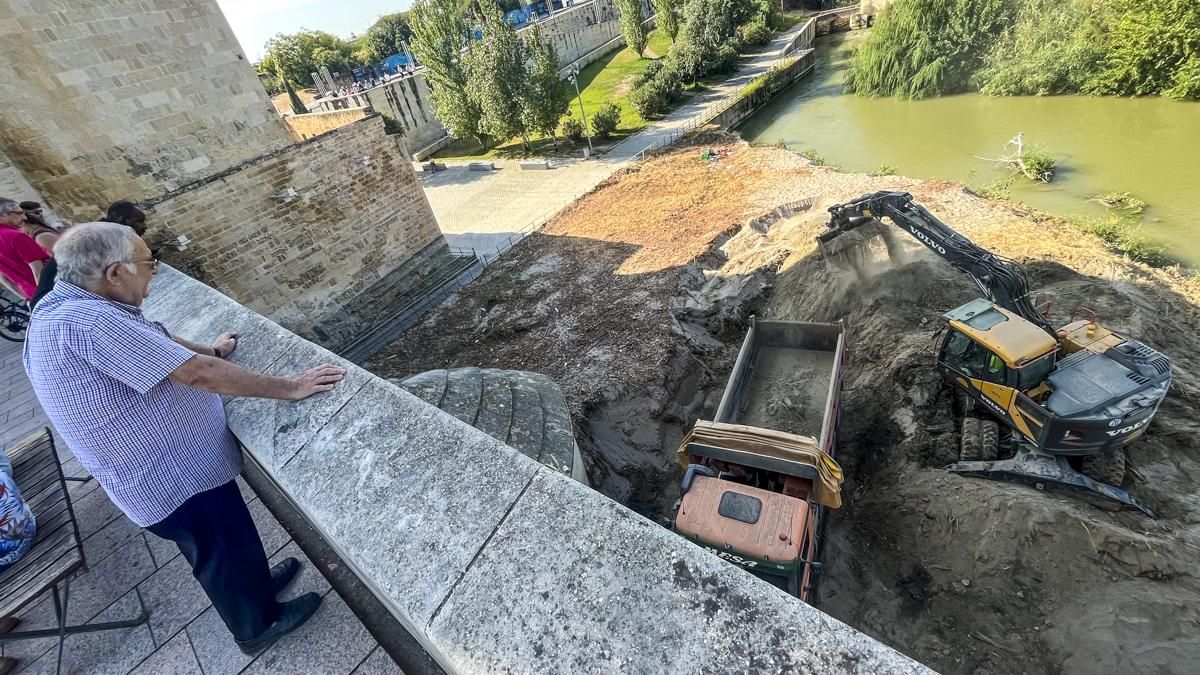 Obras bajo el puente romano