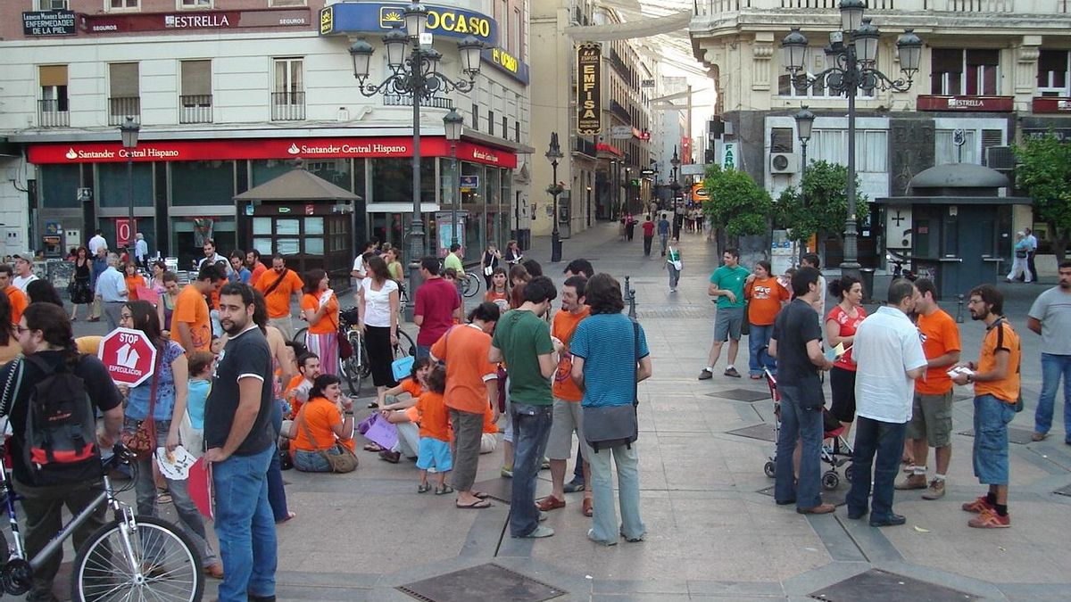 Concentración contra la especulación inmobiliaria el 4 de junio de 2006.