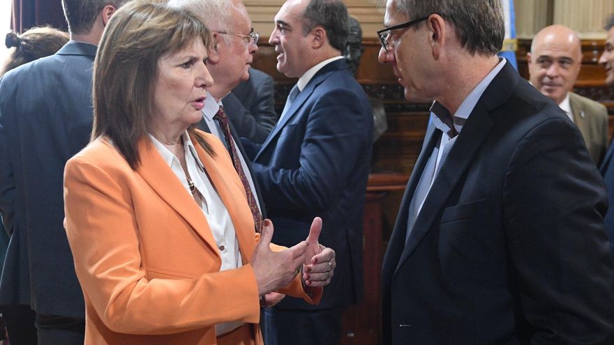 El oficialismo negocia cambios clave y arriesga una rebaja impositiva a empresas para destrabar la reforma laboral