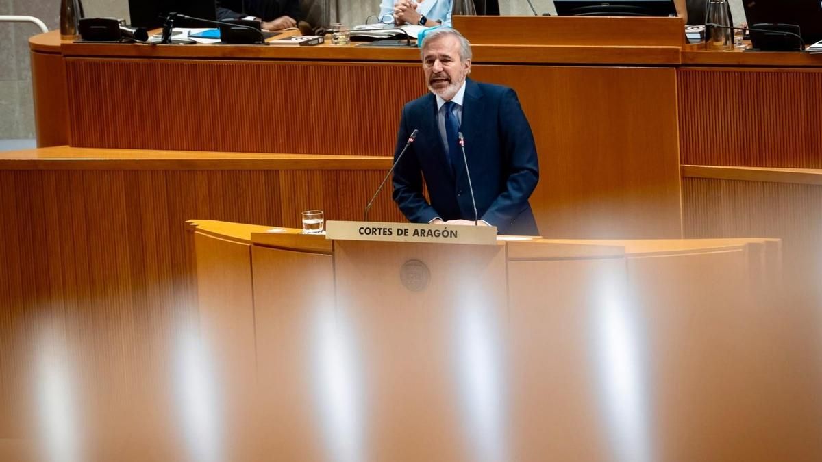 Azcón anuncia una inversión extra de 42 millones de euros para reforzar la lucha contra los incendios forestales en Aragón