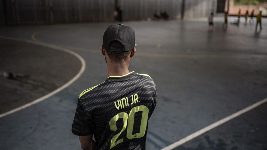 El racismo en el fútbol base, más allá de las estrellas: “Dejé de entrenar porque sufría mucho”