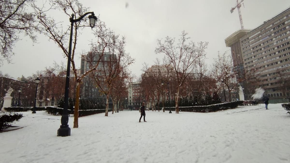 Plaza Villa de Par�s.jpg