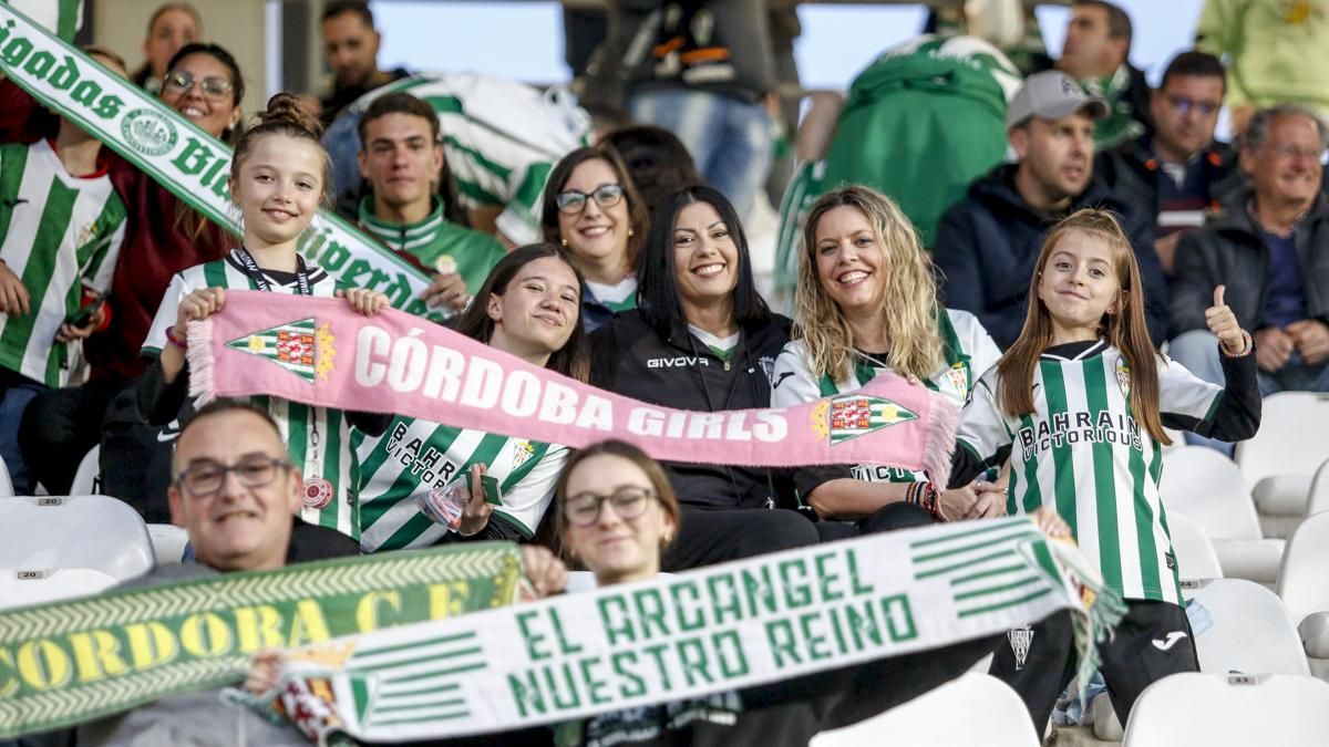 Grada Blanquiverde del Córdoba CF - Real Zaragoza