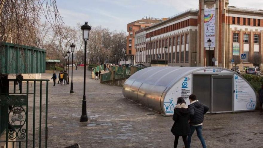 León crea una ORA de bicis y patinetes y la privatiza con 650.000 euros públicos europeos