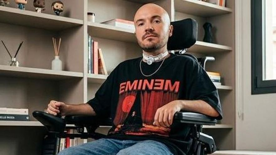 La ley ELA ahora recae en las autonomías y Álvaro pide su aplicación: “Los cuidados no pueden depender del código postal”