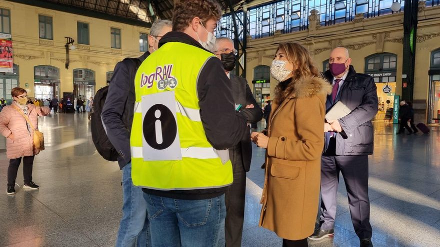 La Ministra de Transportes, Raquel Sánchez, en la estación del Norte de València.
