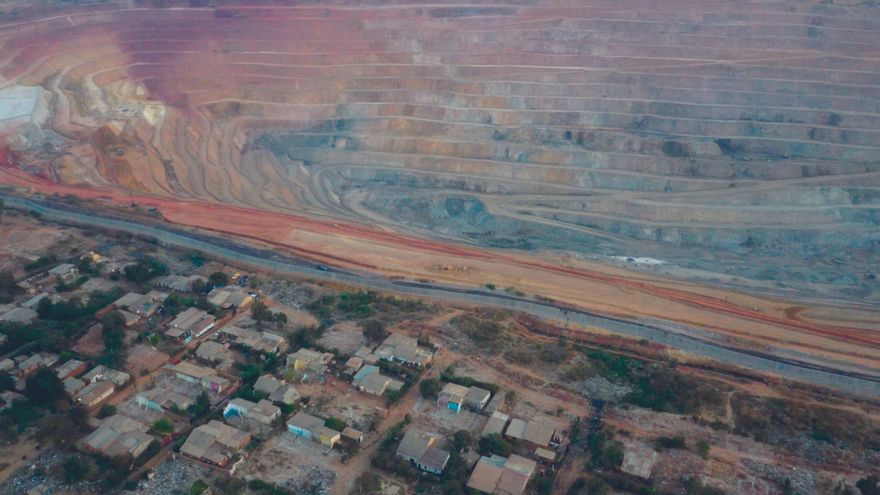 La paradoja del cobalto: por qué nuestras baterías eléctricas dejan sin luz a miles de familias en el Congo
