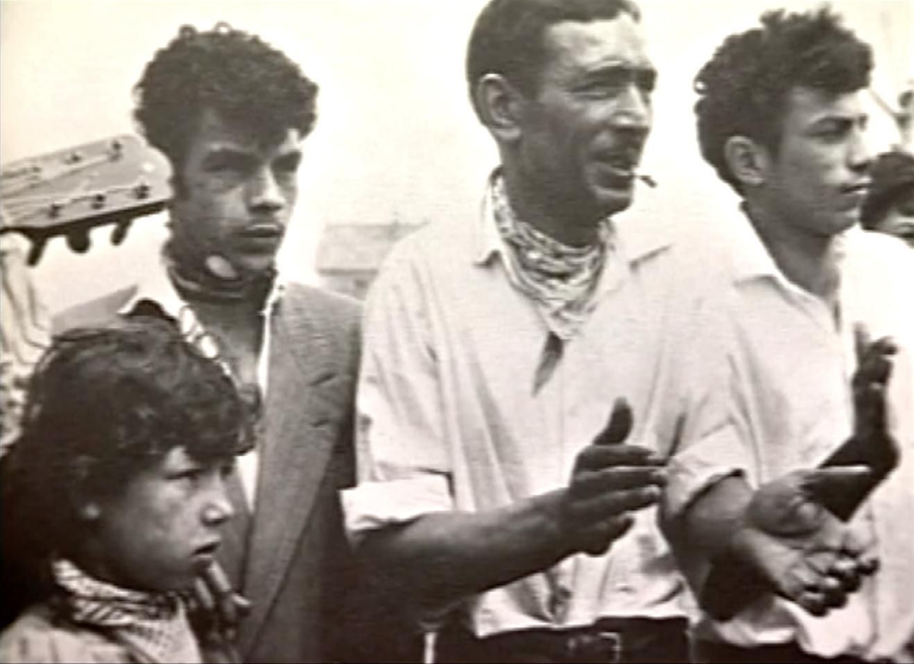 Imágenes de Deben Bhattacharya de sus viajes por campamentos gitanos del mundo.