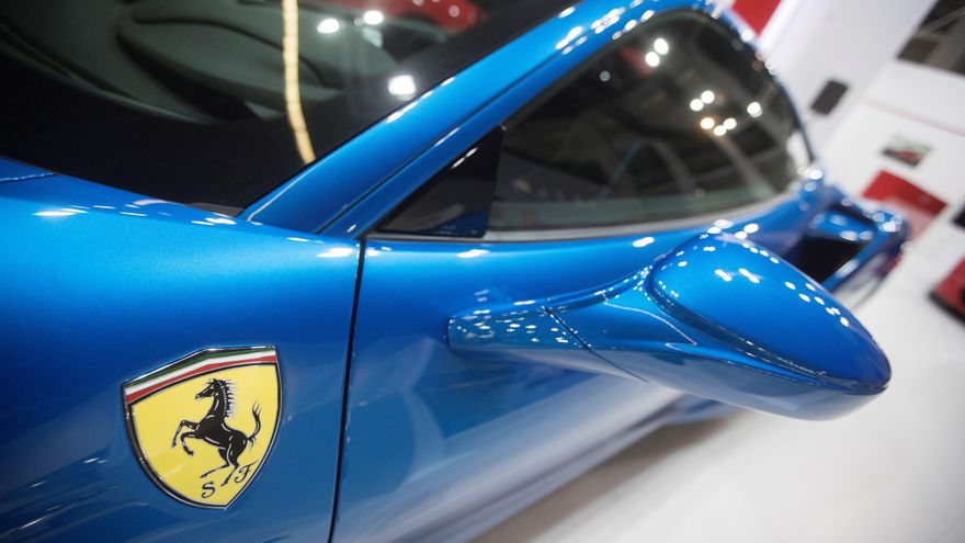 Un Ferrari, en una fotografía de archivo. EFE/Marta Pérez.