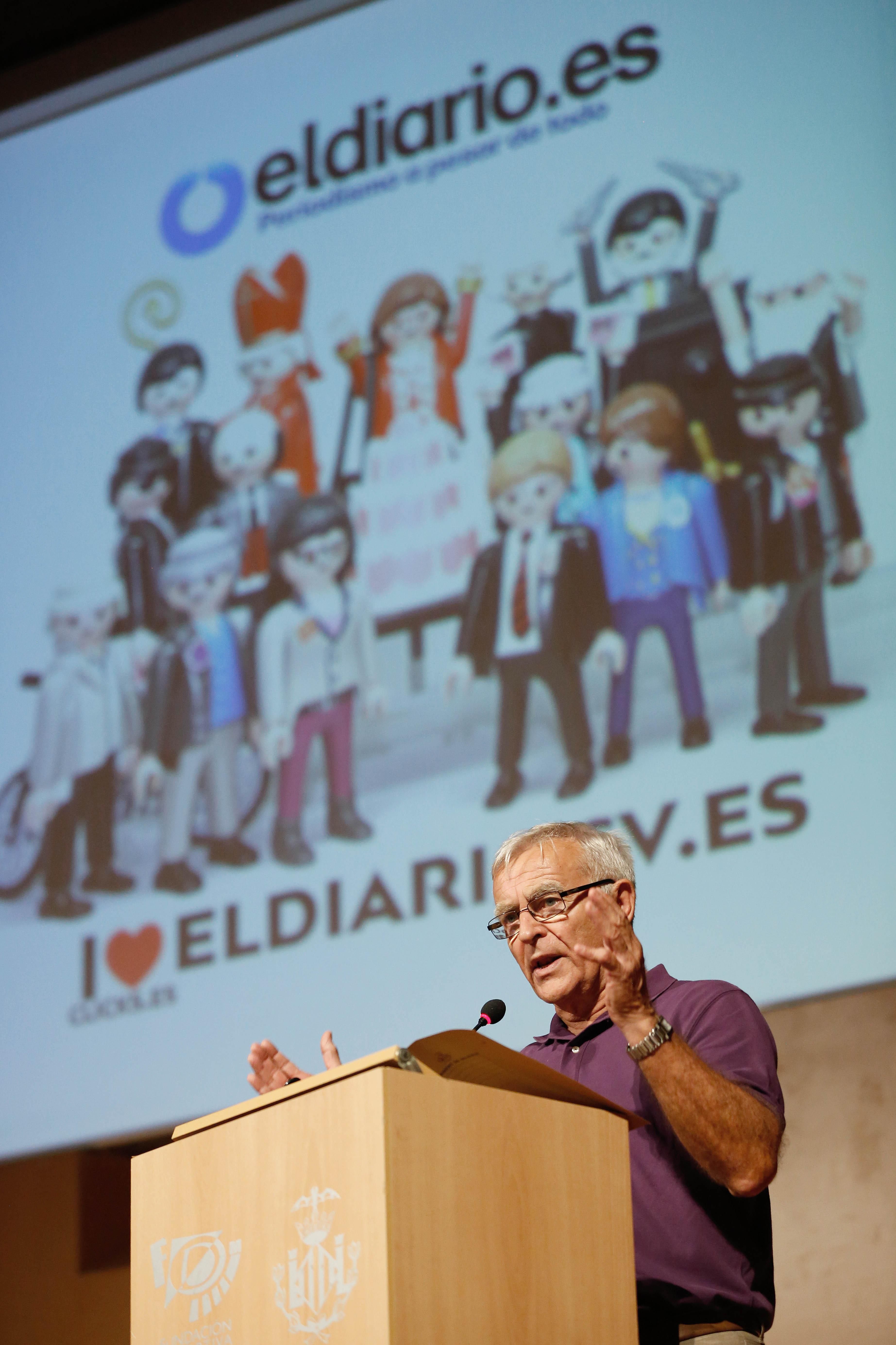 El alcalde de Valencia, Joan Ribó, durante su intervención en el acto de celebración del tercer aniversario de eldiariocv.es