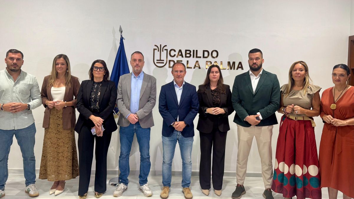 El presidente del Cabildo de La Palma, Sergio Rodríguez, ha anunciado este lunes una reorganización en las áreas de gobierno.