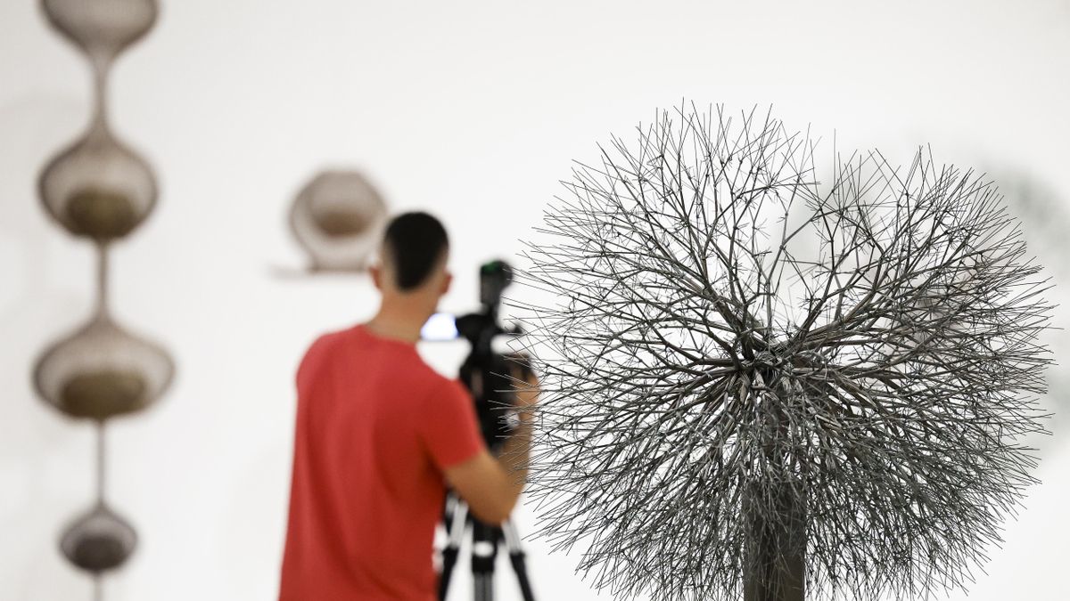 Ruth Asawa, la artista recluida en la II Guerra Mundial en EEUU por su origen japonés, llega al Guggenheim de Bilbao