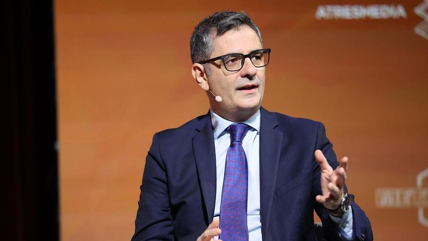 El ministro de la Presidencia, Justicia y Relaciones con las Cortes, Félix Bolaños, interviene durante el foro Metafuturo 2025, en el Ateneo de Madrid, a 20 de noviembre de 2025, en Madrid (España).