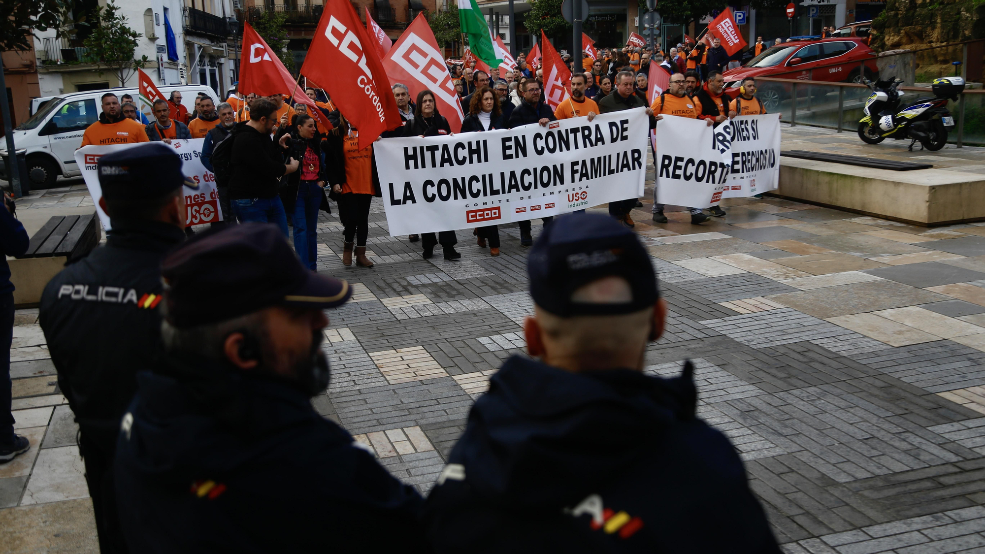 Manifestación de los trabajadores de Hitachi Energy, por la negociación del convenio colectivo