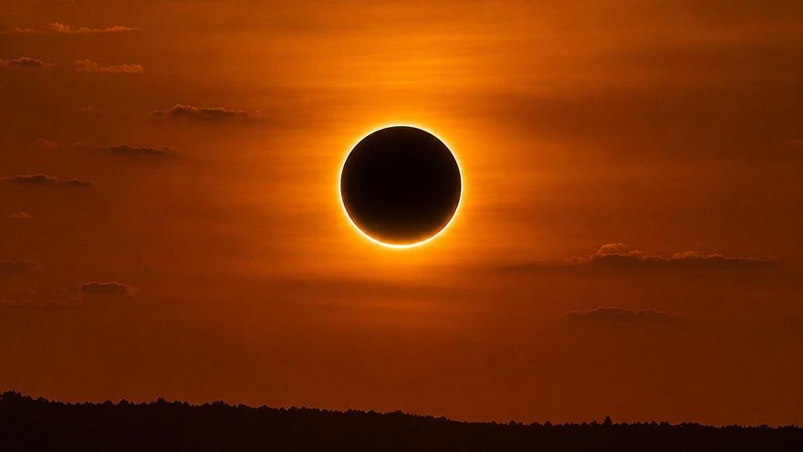 Guía para no arruinar tu eclipse: 15 errores que evitar al organizar el viaje y elegir desde dónde verlo