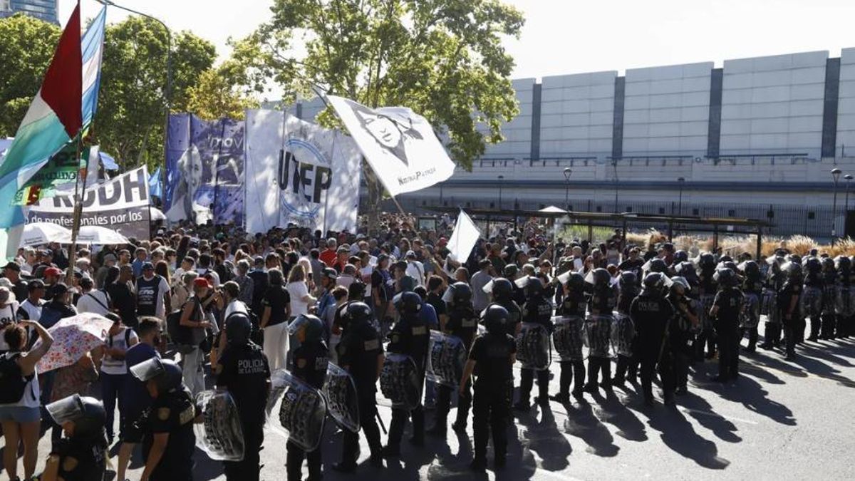 El operativo de seguridad en la movilización.