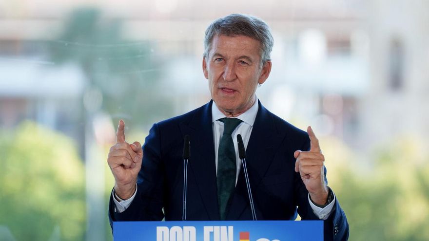 El presidente del PP, Alberto Núñez Feijóo, interviene en el acto público de precampaña sobre vivienda celebrado en Sevilla. A 21 de octubre de 2026 en Sevilla, Andalucía (España).