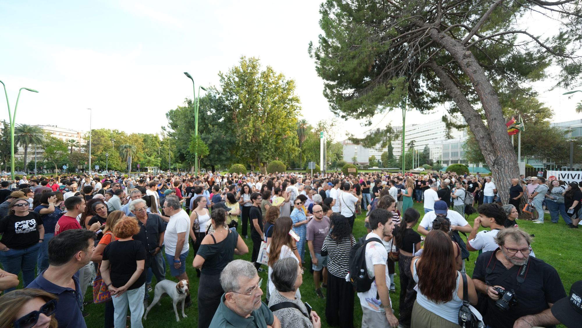 Concentración en Córdoba por la vivienda tras el desahucio de Maricarmen