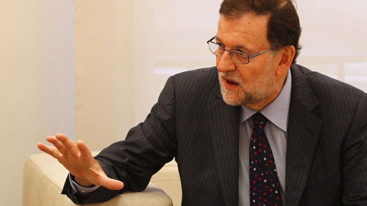 Rajoy ha llamado a La Moncloa a algunos ministros para comunicarles personalmente su decisión