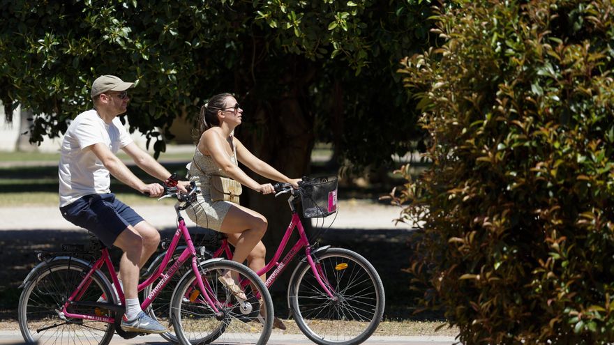 El calor se instala en España y su pico se vivirá a partir del miércoles: 40 grados y noches tropicales