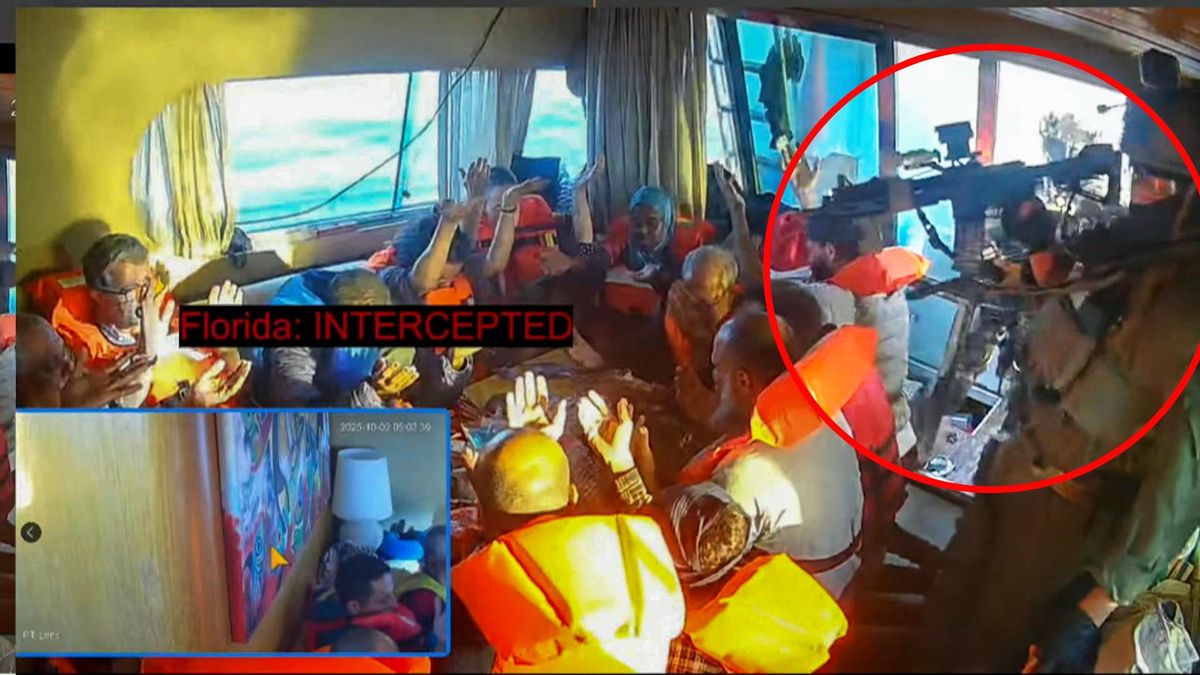 Imagen del Ejército israelí a bordo del barco Florida.